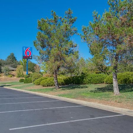 Motel 6-Redding, Ca - South Екстериор снимка