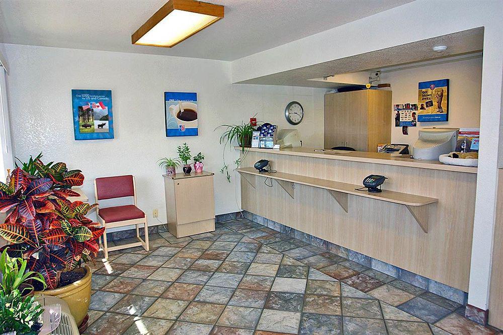 Motel 6-Redding, Ca - South Екстериор снимка